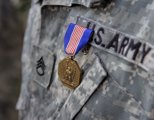 US Soldier Saves Three Lives in Philippines, Earns Soldier\'s Medal