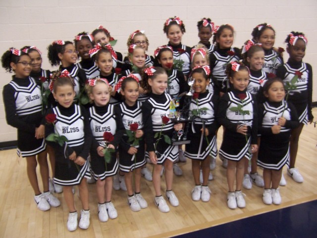 Fort Bliss Cheerleaders place first