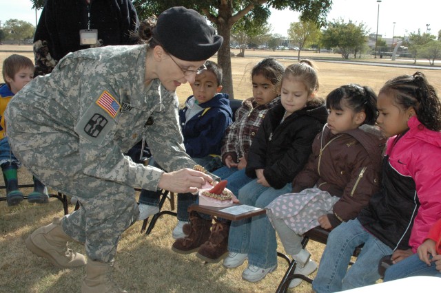 Fort Bliss smokeout teaches children