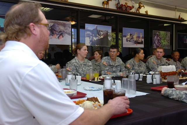 Country singer Tracy Lawrence enjoys lunch with Wagonmaster Soldiers