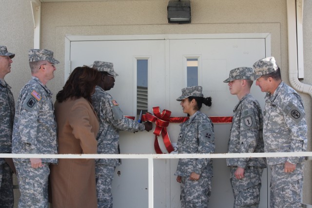 2nd-bn-ribbon-cutting-ceremony-wtb-fort-hood-article-the-united