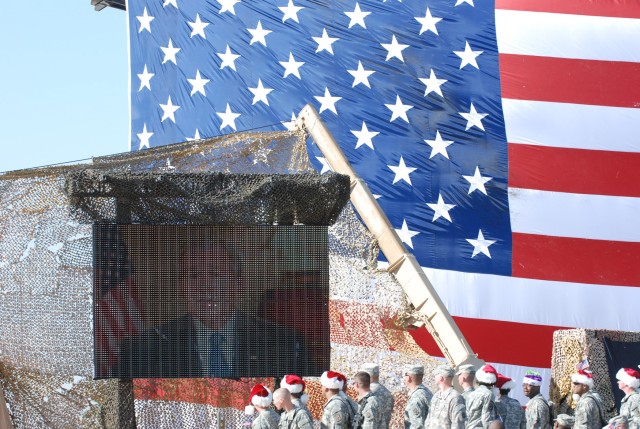 WWE pays &#039;Tribute to Troops&#039;