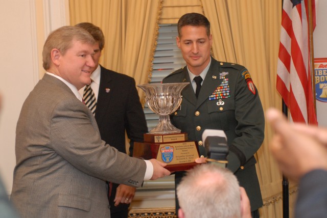 General receives Liberty Bowl&#039;s highest honor