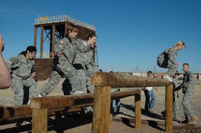 Fort Bliss spouses on hurdles