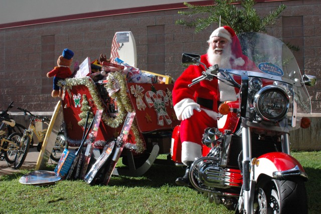 Mele Kalikimaka: Military riders participate in Toys For Tots run