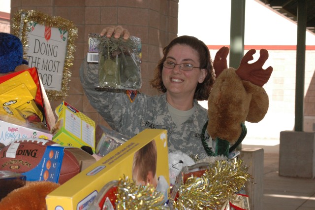 Mele Kalikimaka: Military riders participate in Toys For Tots run
