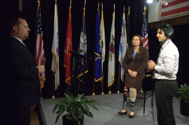 L. Tammy Duckworth, Dir. Illinois Veterans Affairs Records Holiday Message for Troops