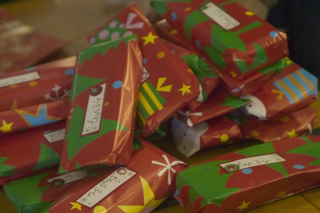 &#039;Wolfhounds&#039; bring holiday cheer to Japanese orphans