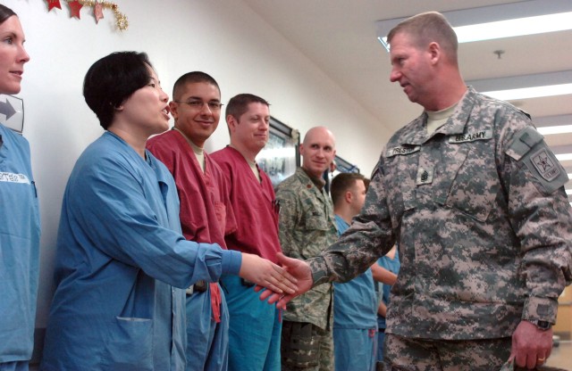 Top Army NCO Visits Balad Hospital