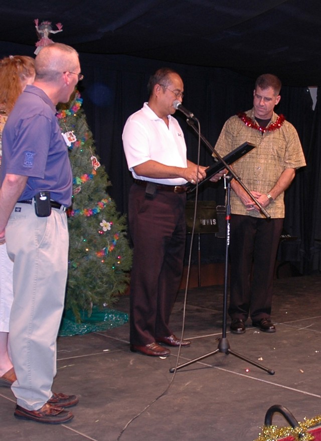 500th Military Intelligence Brigade is honored by Hawaii and Waialua school