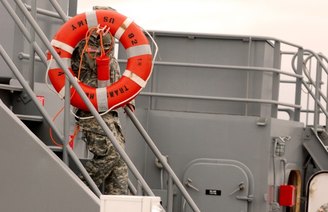 AMSA 128, 824th Transportation Company work together to complete mission