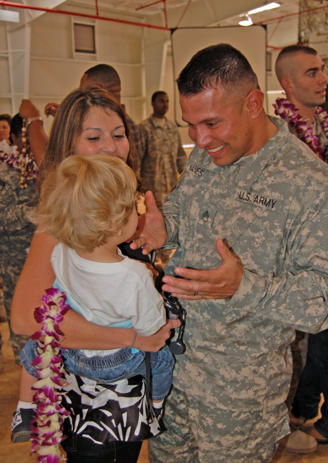 536th Maintenance Company Soldiers Return To Hawaii