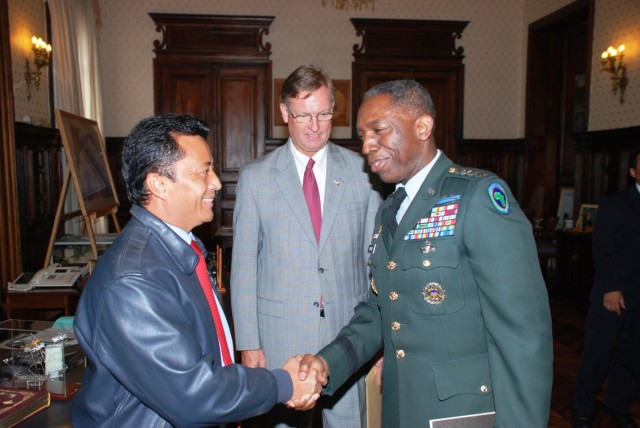 Commander of U.S. Africa Command makes first official visit to Madagascar
