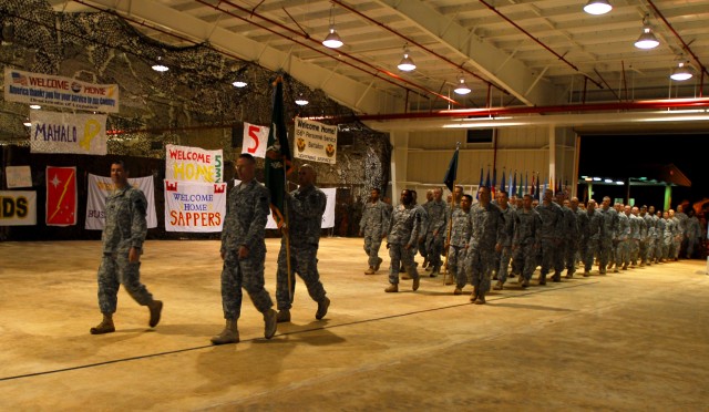 Soldiers Return From Iraq
