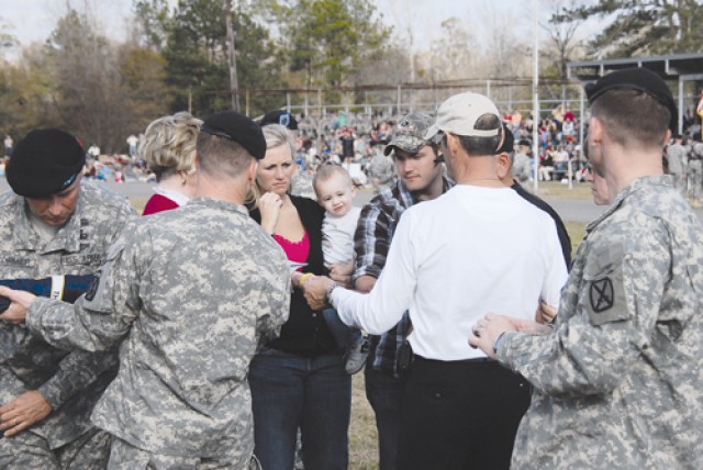 Families, Soldiers, friends celebrate 4/10 homecoming