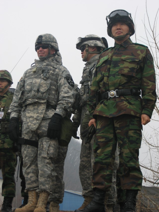 Viewing a joint river crossing