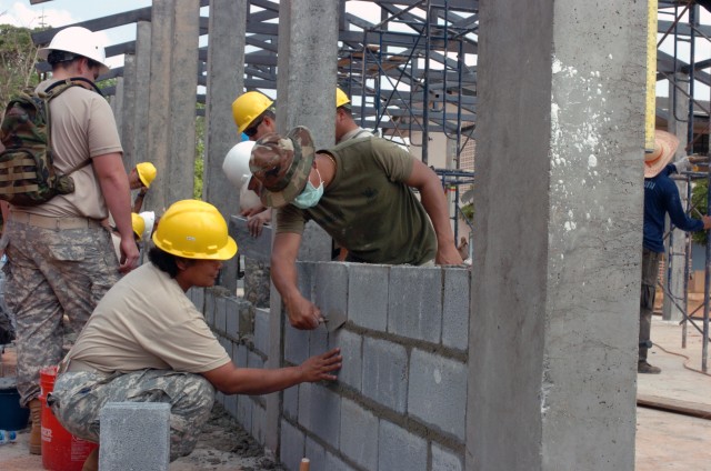 Hawaii Soldiers, Thai Marines Build Classroom, Bridges