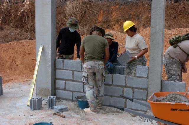 Hawaii Soldiers, Thai Marines Build Classroom, Bridges