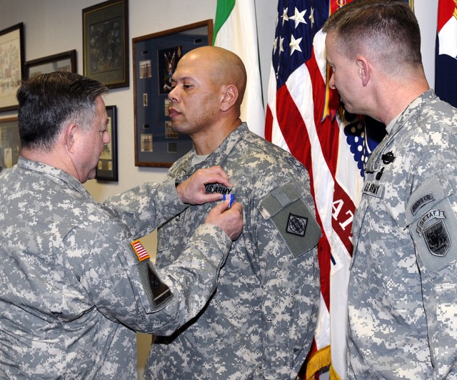 SETAF NCO honored for bravery