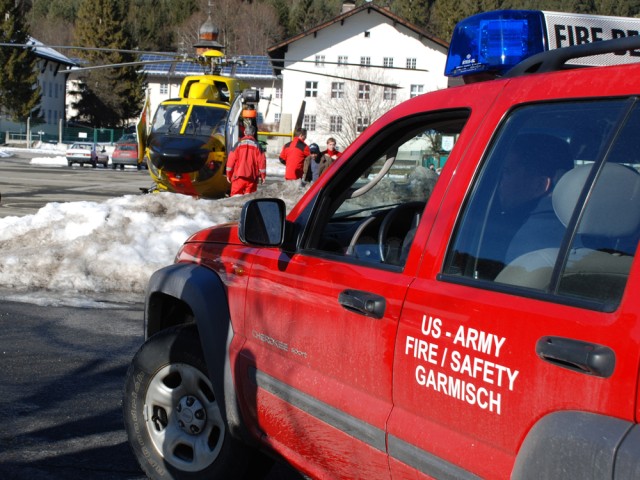 Rescue helicopter finds LZ on Garmisch&#039;s Artillery Kaserne