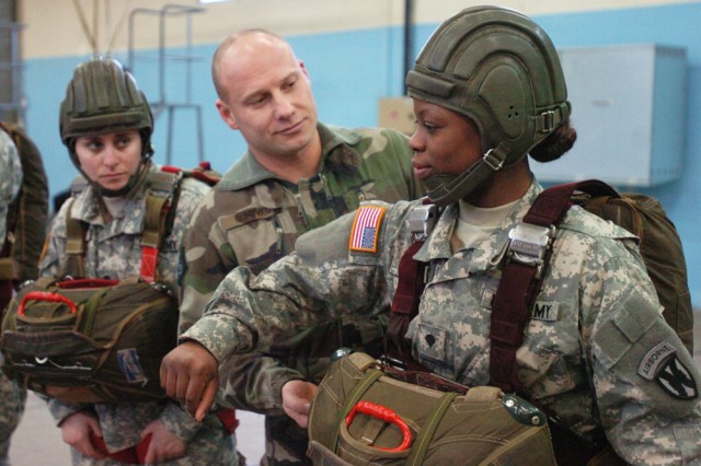 5th QM Co. riggers jump with French airborne