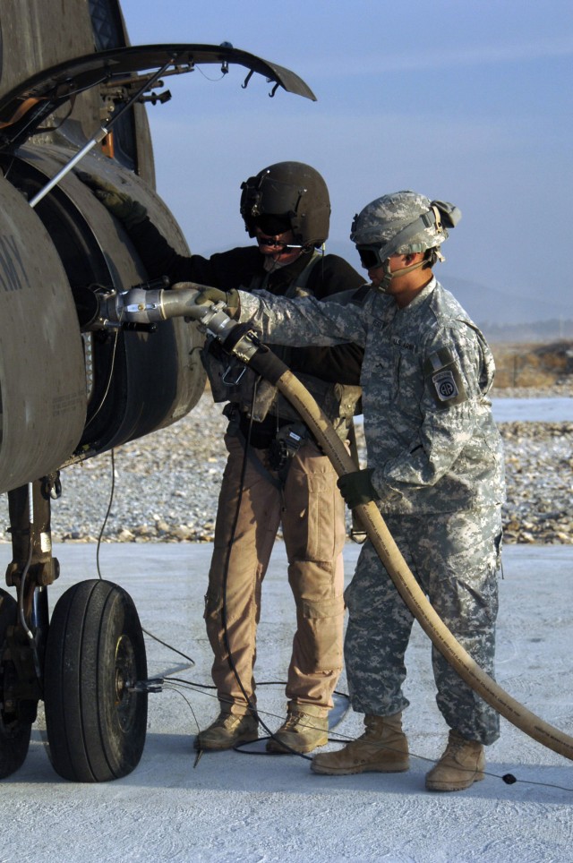 Fueling a Chinook
