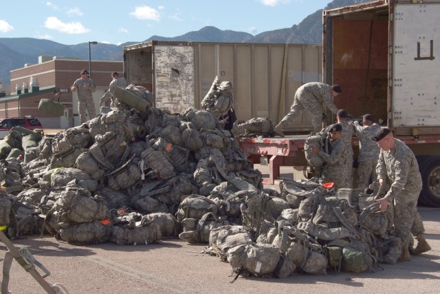 3rd BCT, 4th ID Soldiers return in waves
