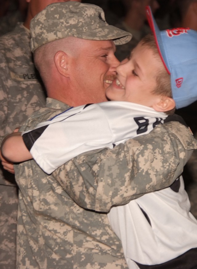 3rd BCT, 4th ID Soldiers return in waves