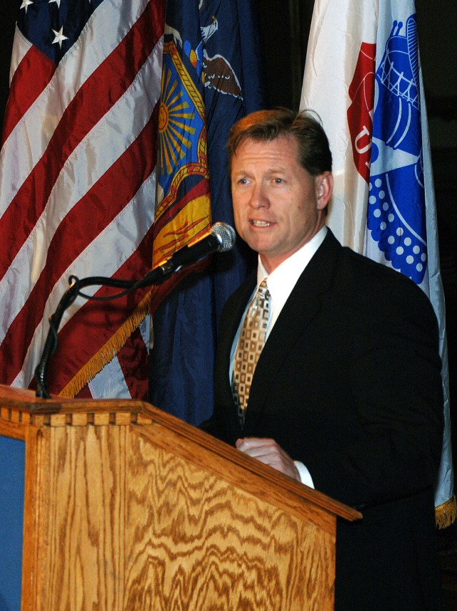 Mayor Praises the Watervliet Arsenal, City
