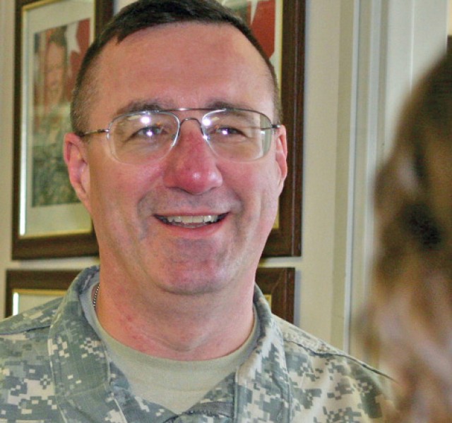 Army stands down for suicide prevention training