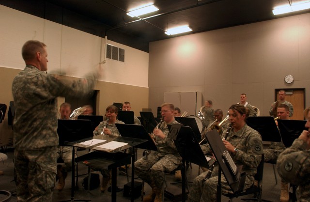 100th Army Band rocks Fort Knox, Ky.