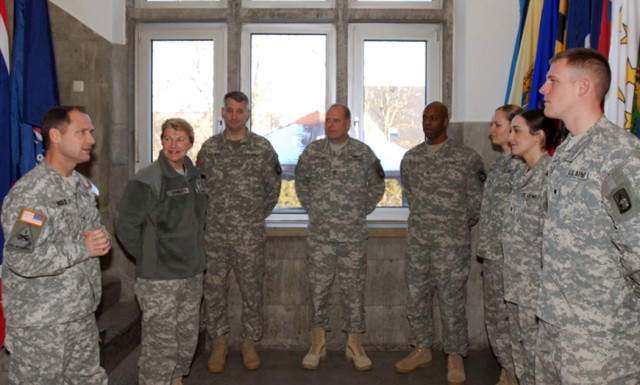 Army Materiel Command CG visits with Soldiers and civilians of 12th CAB