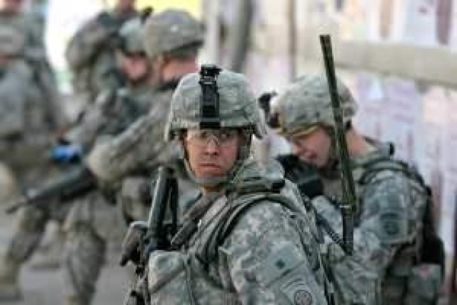 US soldiers on patrol