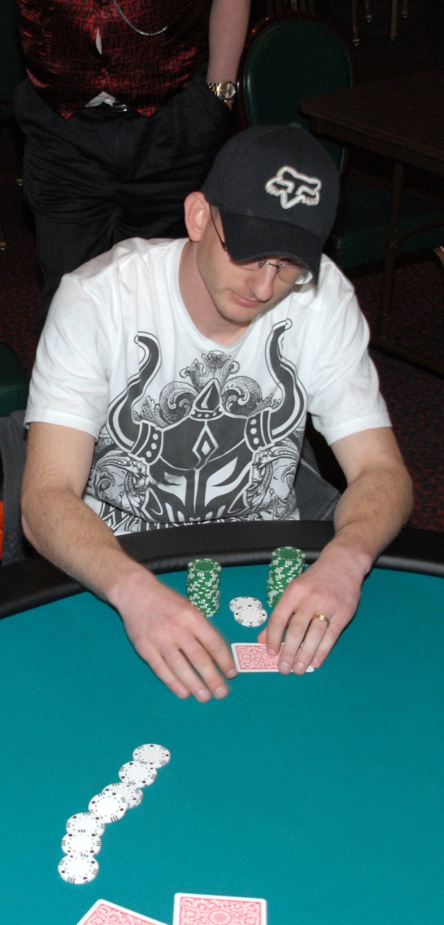 Texas Hold&#039;em poker tournament finds ace at Red Cloud