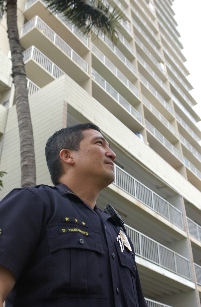 Reservist saves woman from suicide attempt