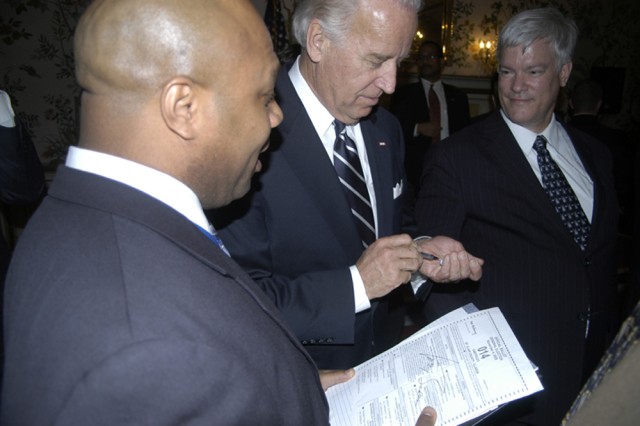 Hosting dignitaries - all in a day&#039;s work for USAG Brussels
