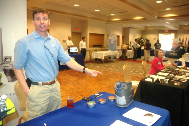 Technical expo shows technology is grand photo 03