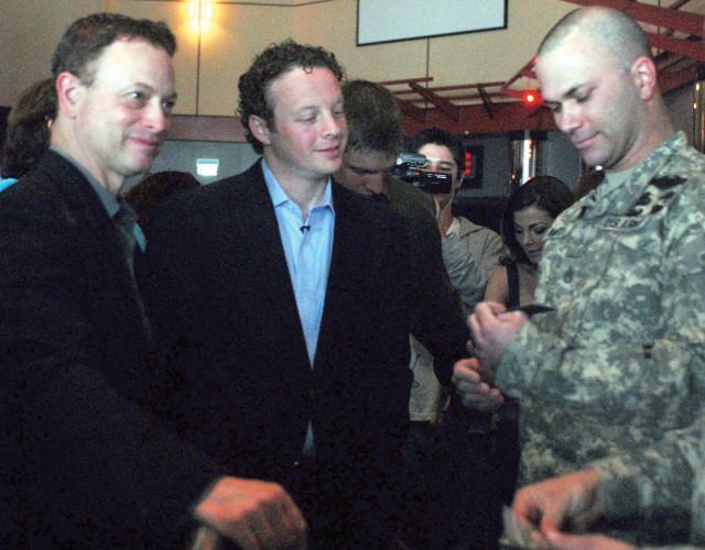 Gary Sinise, Jake Rademacher talk with RTB Soldier