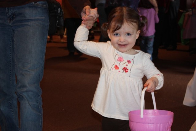 DAU, PWOC sponsor annual egg hunt, picnic