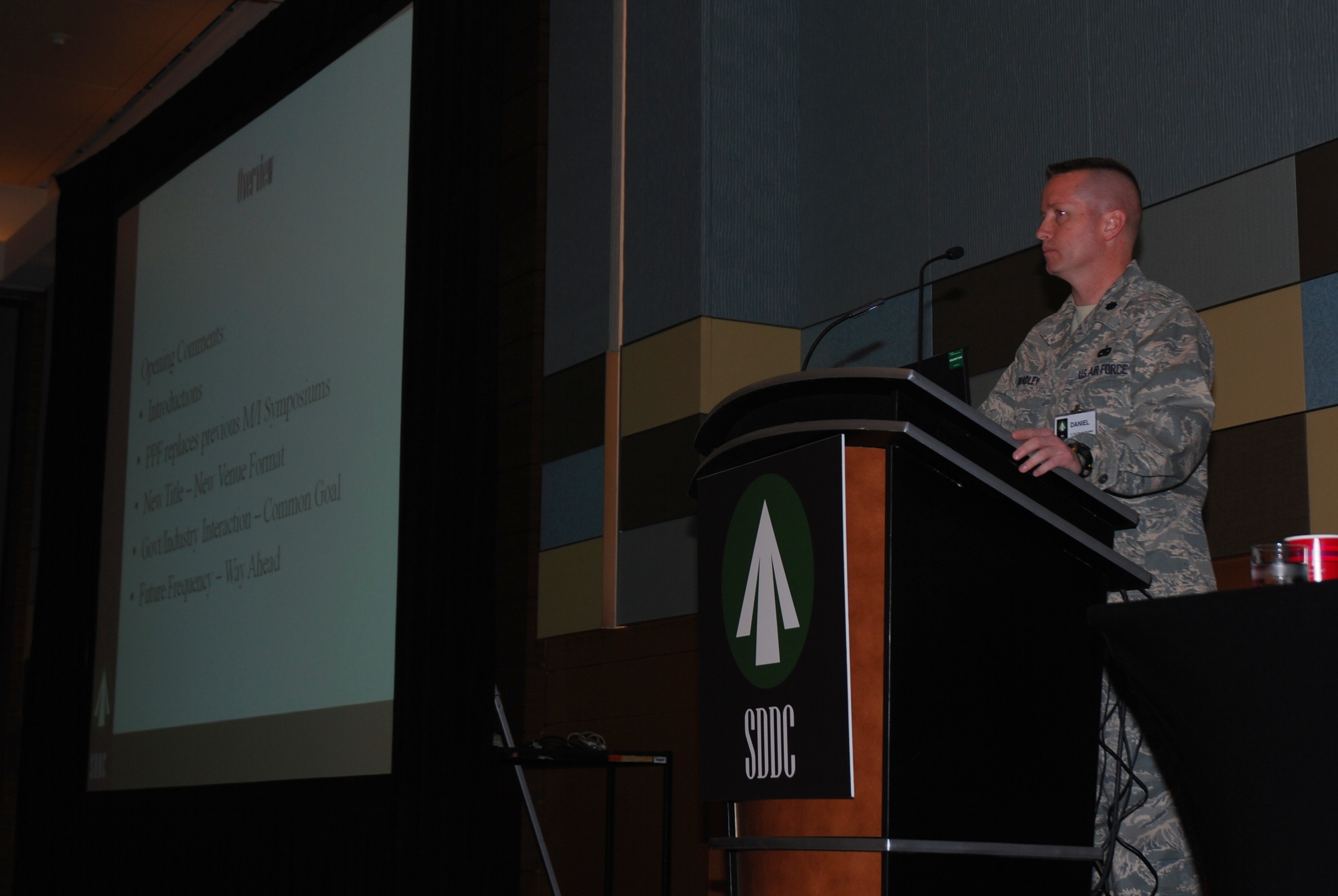 SDDC hosts dialogue between military, movers | Article | The United ...