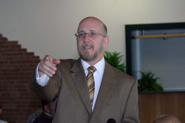 Former CID agent urges a 'declaration of war'