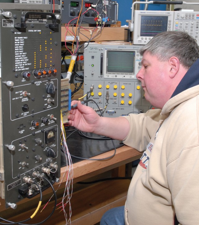 Interrogator technicians beat overhaul deadline