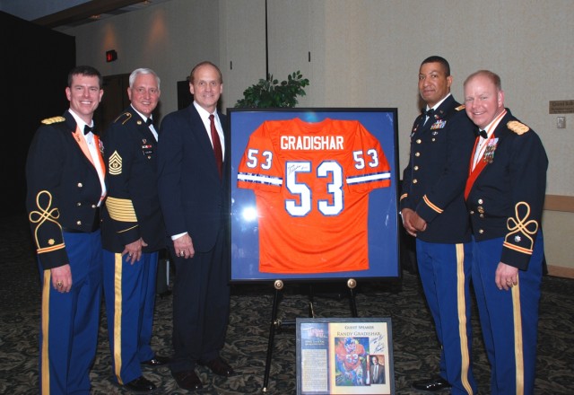 Gradishar welcomed at Army Space Ball