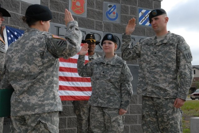 3rd HBCT Couple Reenlists Together