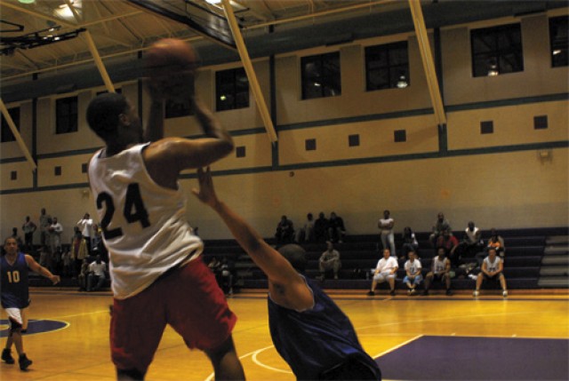 510th HRC outlasts 611th SOC to capture intramural basketball championship