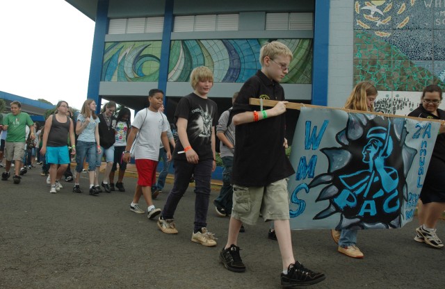 Students walk toward drug-free life during awareness event walk