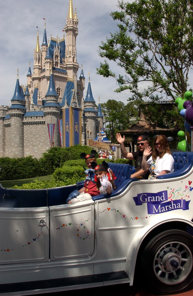 Disney World, 81st RSC salute military children as grand marshal of parade