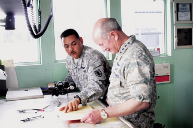 U.S. TRANSCOM commander visits Eustis