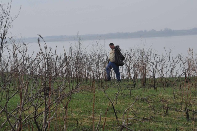 FORT RILEY BOY SCOUTS HELP CLEAN UP MARINA