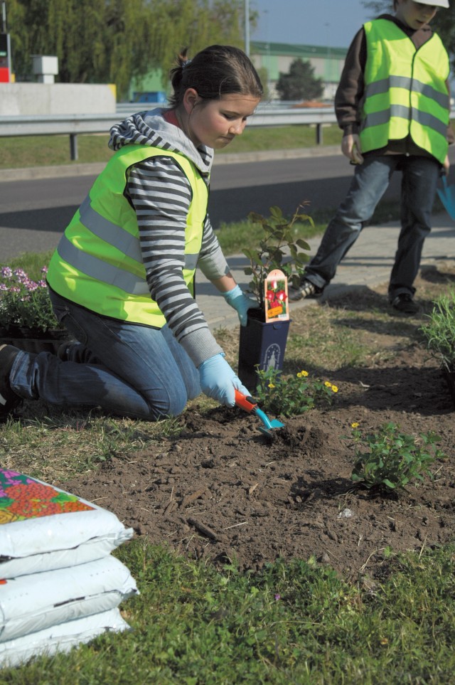 Earth Week at Germersheim Army Depot